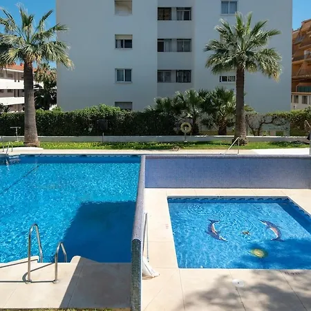 New With Pool, 10 Mins Walk From
